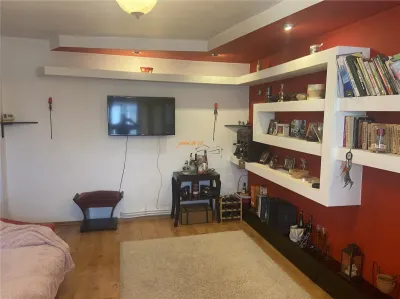 Apartament 3 camere , zona ultracentrala - Unitatea de Pompieri, renovat , mobilat si utilat complet - foto 2