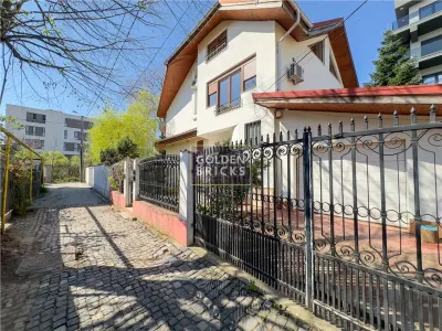 Aviatiei | N. Caramfil | Vila individuala | 470 mp | Curte 300 mp - Bucuresti