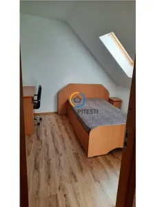 Închiriere apartament 4 camere cu scara interioara Găvana 3 - foto 5