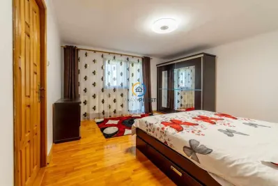 De inchiriat Vila P+1E+M Prundu Mic, zona linistita - foto 3