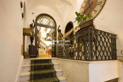 VANZARE HOTEL FUNCTIONAL /VILA SPECTACULOASA  900MP | PIATA ROMANA|UNIVERSITATE - foto 2