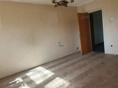 Vânzare apartament 3 camere Trivale - foto 4