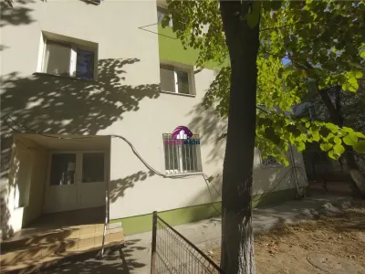 Apartament 3 camere de vanzare in zona Baicului Doamna Ghica Plaza - foto 3