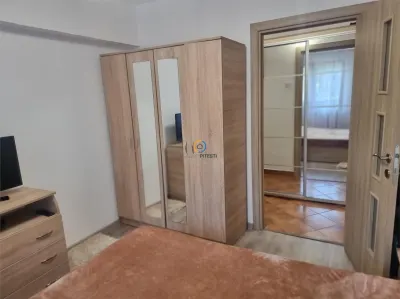 Vanzare apartament 3 camere Nord, mobilat si utilat - foto 5