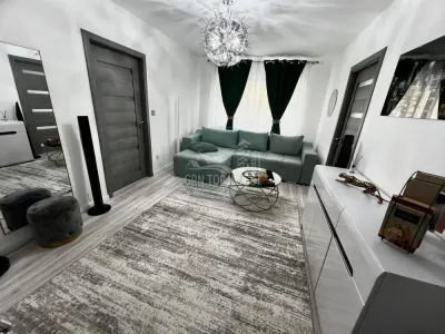 Apartament 2 camere renovat integral etaj 2 - Vasile Aaron - Sibiu