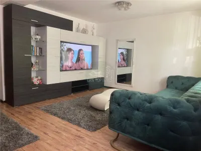 Casa cu 4 camere 3 bai si tersa in Sura Mare - foto 6