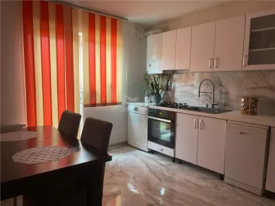 Casa cu 4 camere 3 bai si tersa in Sura Mare - foto 9