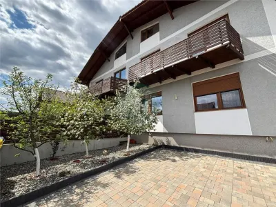 Casa 5 camere 4 bai 426 mp teren zona Arhitectilor - foto 11