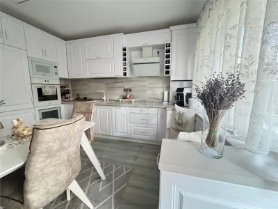 Casa de tip insiruita 3 camere cu balcon in Cartierul Arhitectilor - foto 3