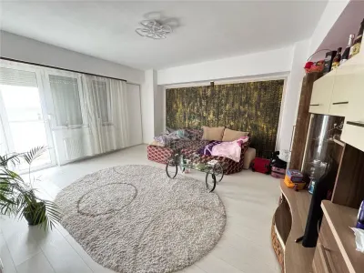 Apartament 2 camere decomandat balcon si parcare Bld Mihai Viteazul - foto 5