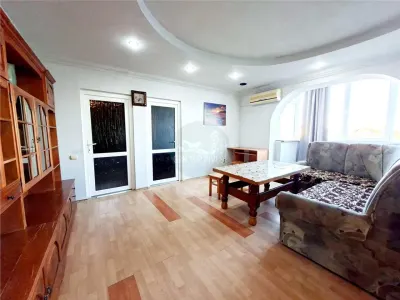 Apartament decomandat 3 camere etaj 2 Zona Terezian - Sibiu
