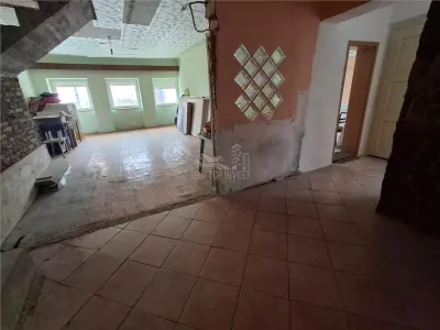 Apartament 4 camere la casa Cisnadie - foto 11