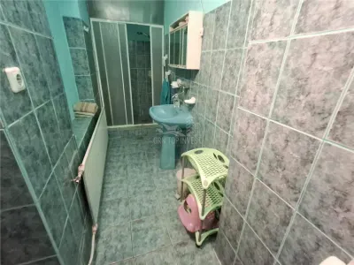 Apartament 4 camere la casa Cisnadie - foto 4