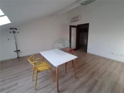 Spatiu birouri 90mp zona Parcul Sub Arini - foto 6