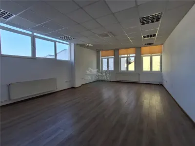 Cladire birouri 900mp 14 locuri parcare zona Piata Cluj - foto 2