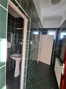 Cladire birouri 900mp 14 locuri parcare zona Piata Cluj - foto 14
