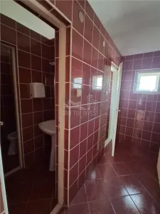 Cladire birouri 900mp 14 locuri parcare zona Piata Cluj - foto 17