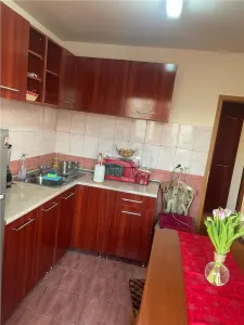 Apartament 2 camere decomandat 2 balcoane pivnita zona Garii - foto 6