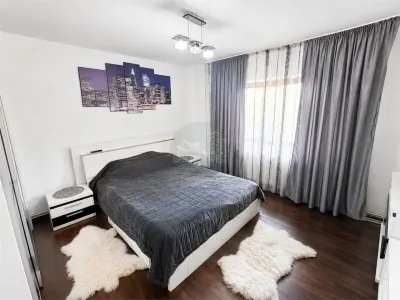 Casa individuala 6 camere pivnita 200mp curte zona Selimbar - Selimbar