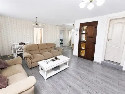 Casa individuala 6 camere pivnita 200mp curte zona Selimbar - foto 22