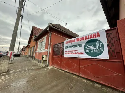 Casa individuala cu  3 camere si 360 mp teren zona Aviatiei - Medias
