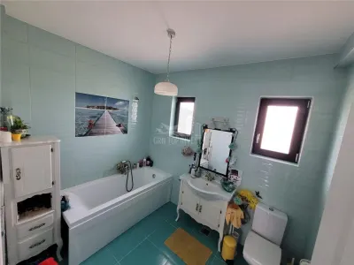 Casa moderna tip triplex 4 camere zona Selimbar - foto 8