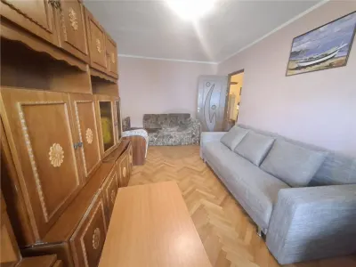 Apartament 4 camere decomandat 2 balcoane pivnita zona Rahovei - foto 2