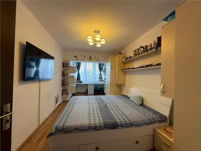 Apartament decomandat cu 3 camere si 2 bai in Turnisor - foto 11