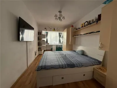 Apartament decomandat cu 3 camere si 2 bai in Turnisor - foto 3