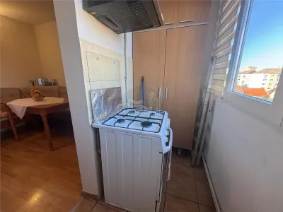 Apartament decomandat cu 2 camere zona Vasile Aaron - foto 23