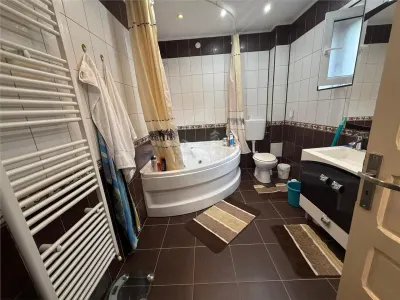 Casa individuala 5 camere 2 bai zona Terezian - foto 15