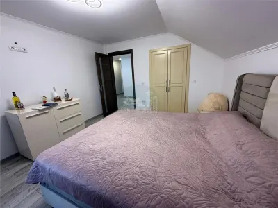 Casa individuala 5 camere 2 bai zona Terezian - foto 9