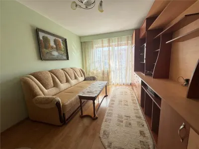 Apartament decomandat 3 camere cu 2 balcoane zona Valea Aurie - foto 1