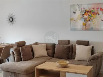Apartament 3 camere 2 balcoane zona Turnisor - foto 9