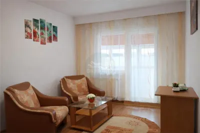 Apartament 4 camere 2 bai 3 balcoane zona Centrala - foto 1