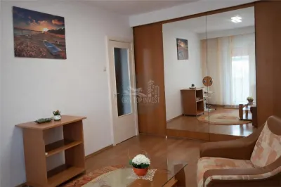 Apartament 4 camere 2 bai 3 balcoane zona Centrala - foto 2