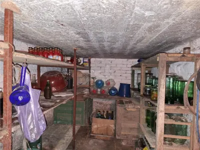 Casa 4 camere pivnita curte individuala Zona Lazaret - foto 21