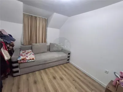 Casa individuala 3 camere 2 bai curte si garaj - zona Talmaciu - foto 5