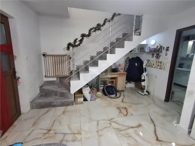 Casa individuala 3 camere 2 bai curte si garaj - zona Talmaciu - foto 10