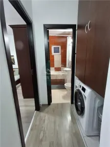 Apartament 3 camere decomandat balcon pivnita zona Vasile Aaron - foto 7