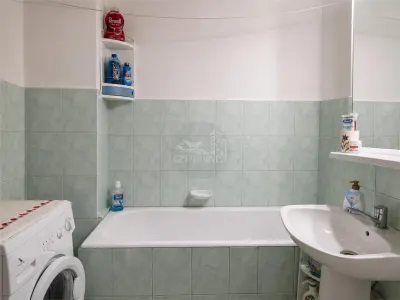 Apartament 2 camere decomandat balcon Calea Dumbravii - foto 4