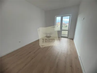 Apartament cu 3 camere balcon si parcare pe Doamna Stanca - foto 4
