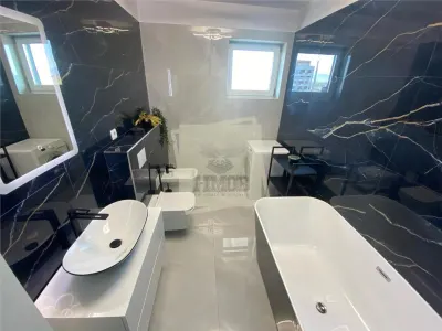 Penthouse de lux cu 3 camere 2 bai si terasa in Sibiu - foto 4