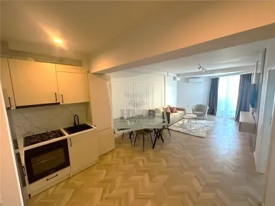 Apartament de lux 58 mp utili cu terasa 15 mp si parcare in Evolution - foto 4