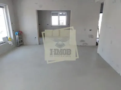Casa cu 4 camere 2 bai si 490 mp teren in zona Selimbar - foto 8