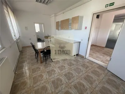 Spatiu de birouri cu 5 camere si 2 bai 160 mp in zona Centrala - Sibiu