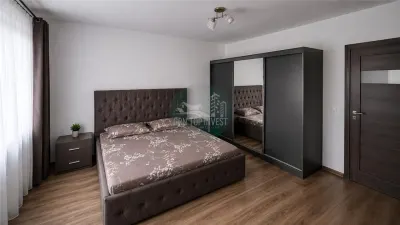 Apartament decomandat cu 2 camere si balcon zona Doamna Stanca - foto 3