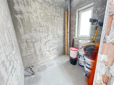 Casa individuala 4 camere 2 bai si teren de 265 mp in Sura Mica - foto 13