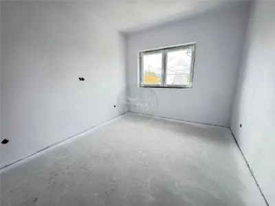 Casa individuala 4 camere 2 bai si teren de 265 mp in Sura Mica - foto 17