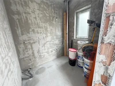 Casa individuala 4 camere 2 bai si teren de 265 mp in Sura Mica - foto 10
